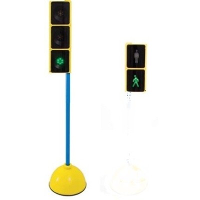 CONJUNTO DE DOS SEMÁFOROS, uno de peatones y otro de vehículos, más una pica y una base rellenable