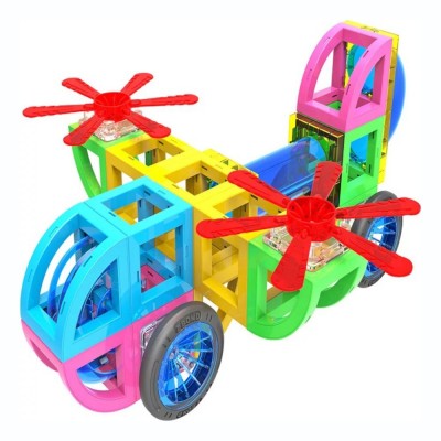 CONJUNTO DE BLOQUES DE CONSTRUCCIÓN con tubos y rampas