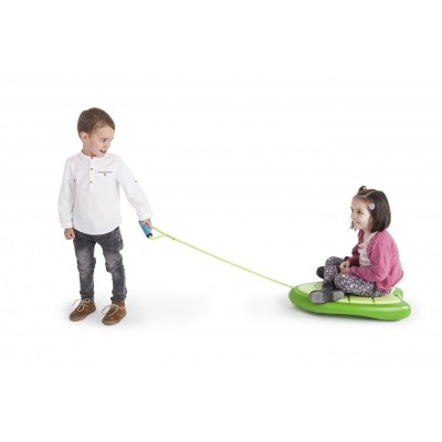 PLATAFORMA RODANTE con superficie acolchada y ruedas de seguridad.