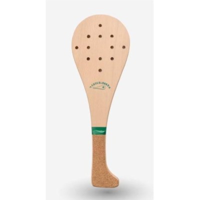 PALA de FRONTÓN infantil. Madera de haya perforada con cachas. 46x16x1,45cm