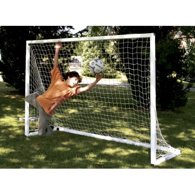 UND. PORTERÍA DESMONTABLE. Ligera y resistente. Fabricada en tubo nervado de PVC. Medidas: 150 x 100 x 60cm.