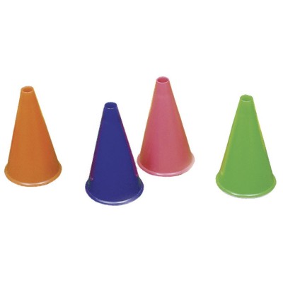 CONO SEÑALIZACIÓN P.V.C. 24cm. Con orificio para introducir pica.