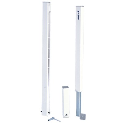 JUEGO POSTES TENIS ALUMINIO .Seccion cuadrada, con casquillos de tubo con tapa.