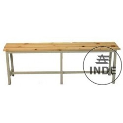 BANCO DE VESTUARIO estructura metálica tubo de 30x30 mm., 3 listones de madera, MT LINEAL