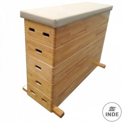 PLINTO infantil recto, 5 segmentos 105x0,45x0,80cm., tapizado en cuero.